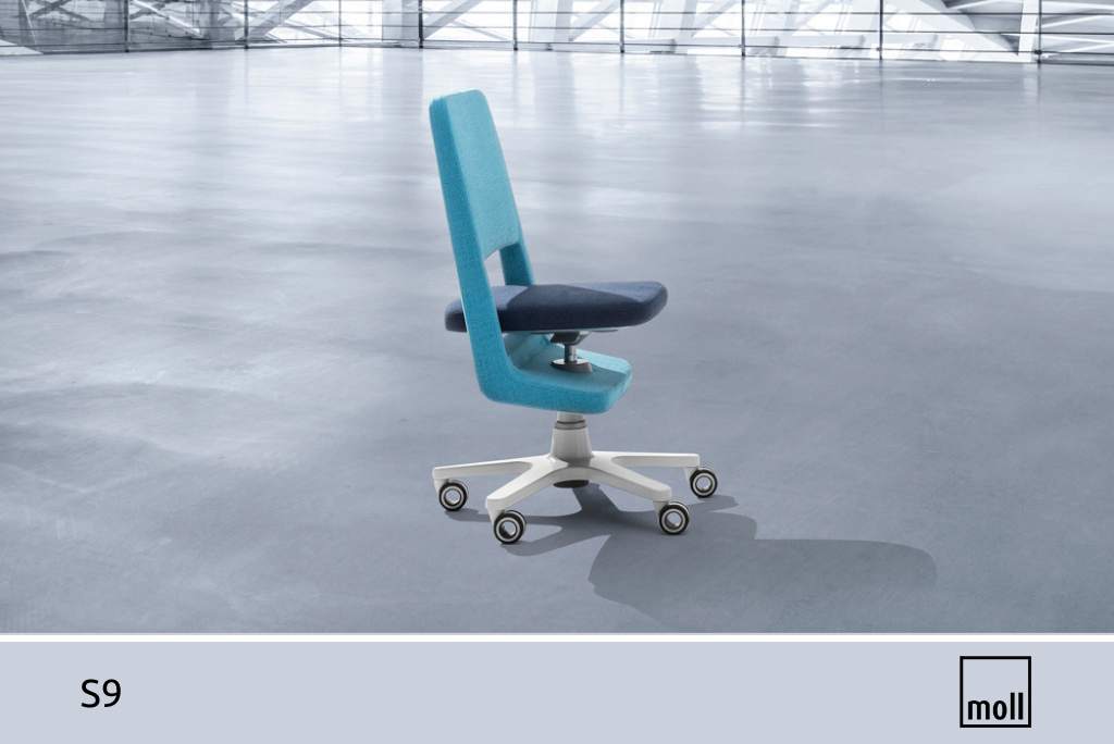 Foto: Moll S9 Bürostuhl in blauem Polster